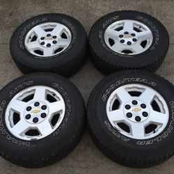 Chevy gmc factory rims and tires Chevrolet wheels 6 lug Silverado 17”