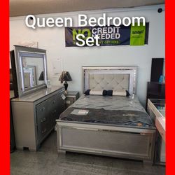 ✨ Queen Bedroom Set