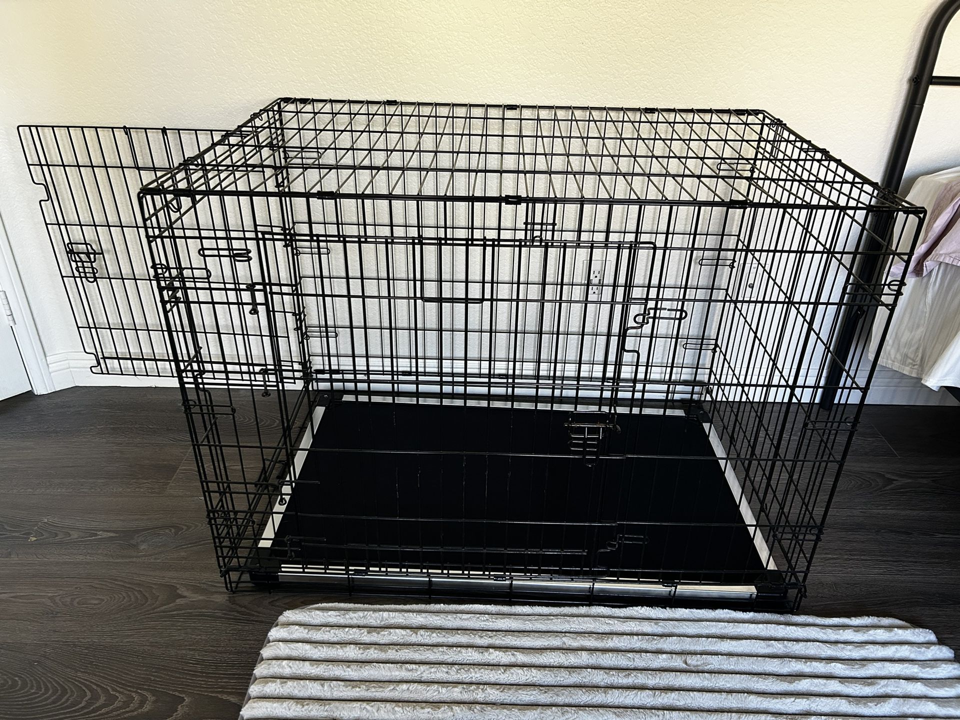 Medium Dog Kennel 