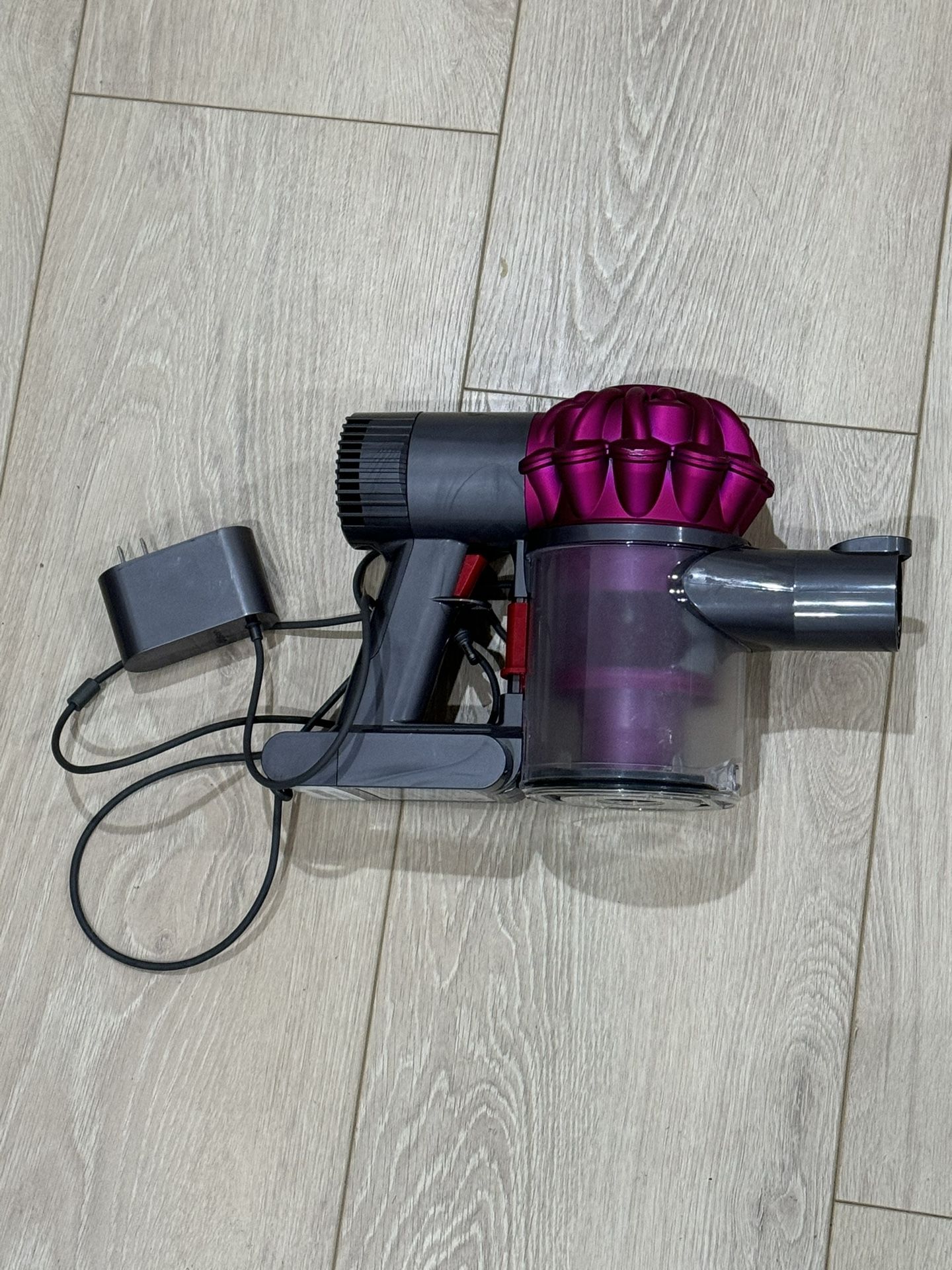 Dyson V6 SV04 Absolute Stick Vacuum With Battery With Charger