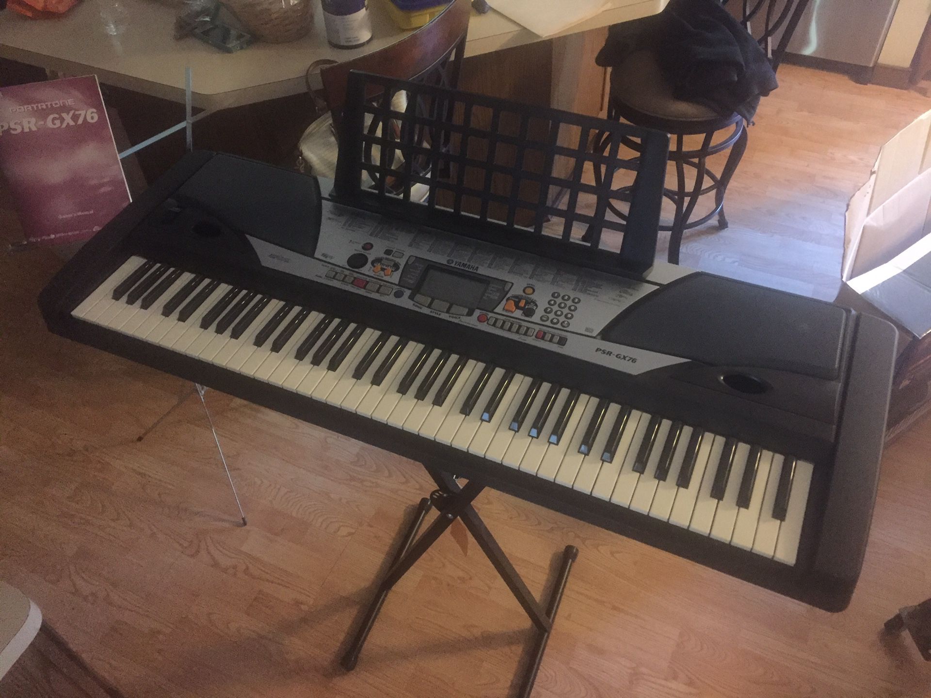 Yamaha Electric Keyboard - PSR-GX76