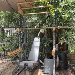 Sunny weight lifting rack, Weider Weight Plates, Bench, 2 bars. As is