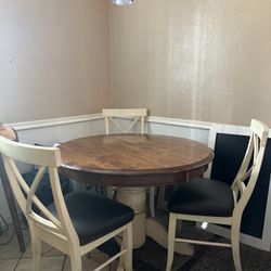 Round Dining Table and 4 Chairs