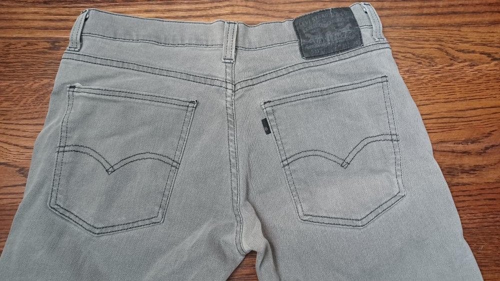 LEVI'S JEANS