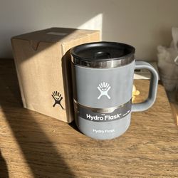 Hydro Flask 24 oz coffee mug Stone color