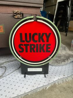 Antique Lucky Strike Lighted sign