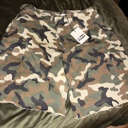 KAHLANA (KBB) Camo Shorts 