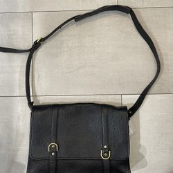 COLE HAAN SAUNDERS MEN'S BLACK MESSENGER BAG 