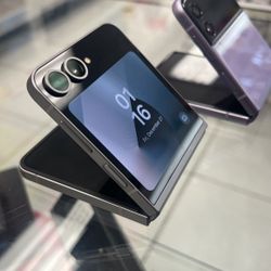 Z Flip 6 Unlocked. Cash Or $50 Down W Approval 