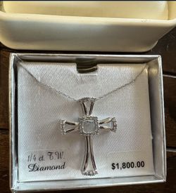 Real Diamond 1/4ct / 10k White Gold Pendent /chain