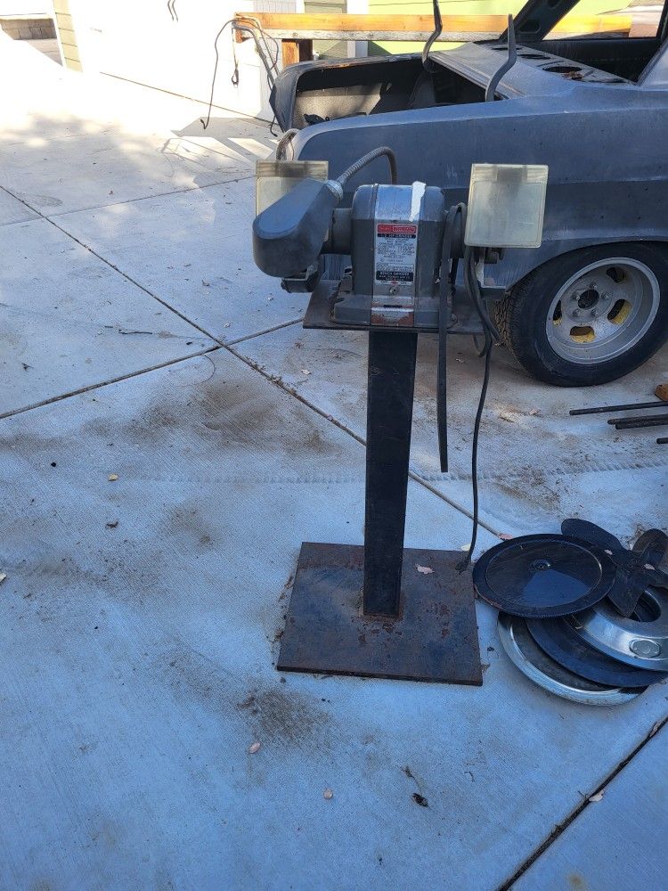 Craftsman 1/2 Horsepower COMMERCIAL GRINDER WITH STAND
