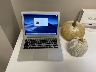 Apple 13” MacBook Air 2014 1.4ghz Core i5 8gb RAM 256gb Flash Thunderbolt macOS Mojave webcam WiFi