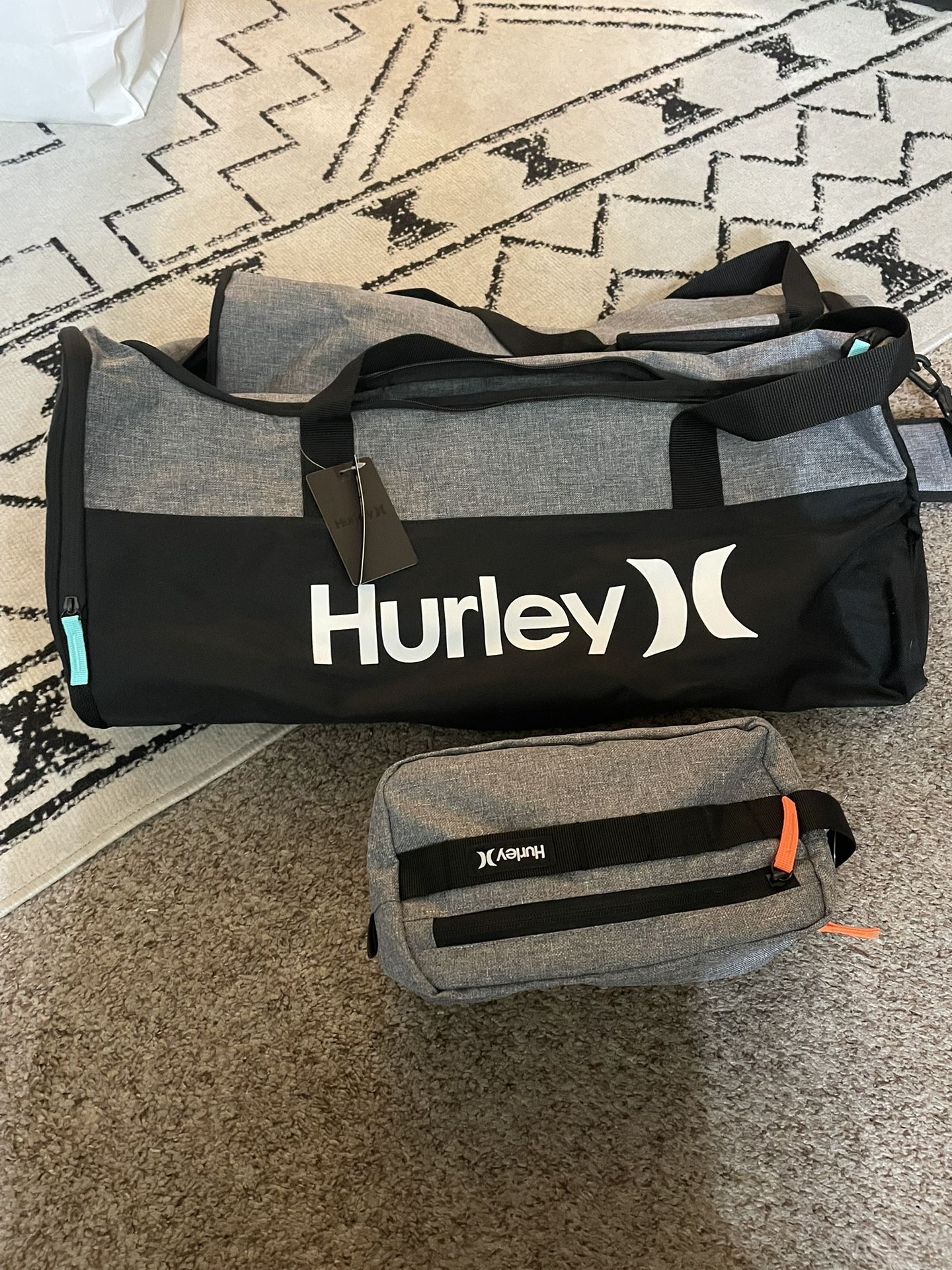 Hurley Travel Bag Set