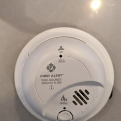 Wired Smoke & Carbon monoxide Detector 