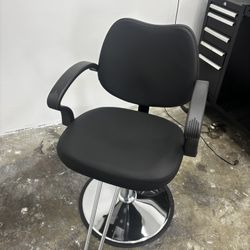Barber Chair New 