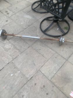 Barra y pesas