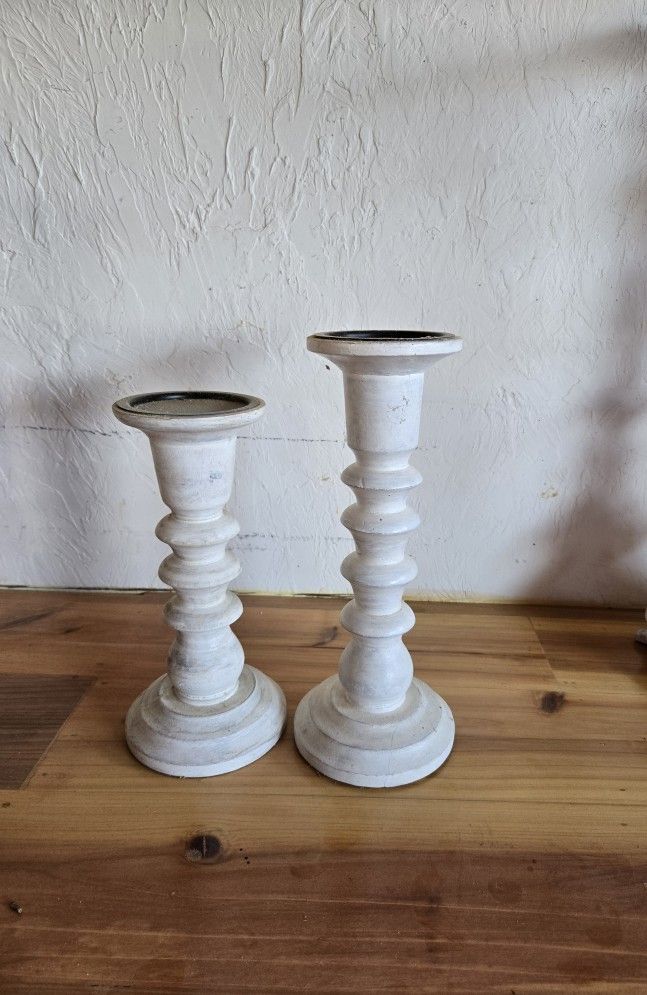 2 Candle Holders