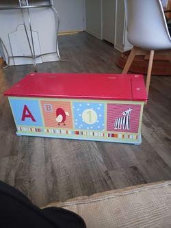 Alphabet soup toy box