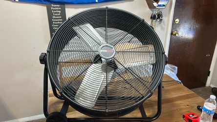 Eco Max  fan 24”