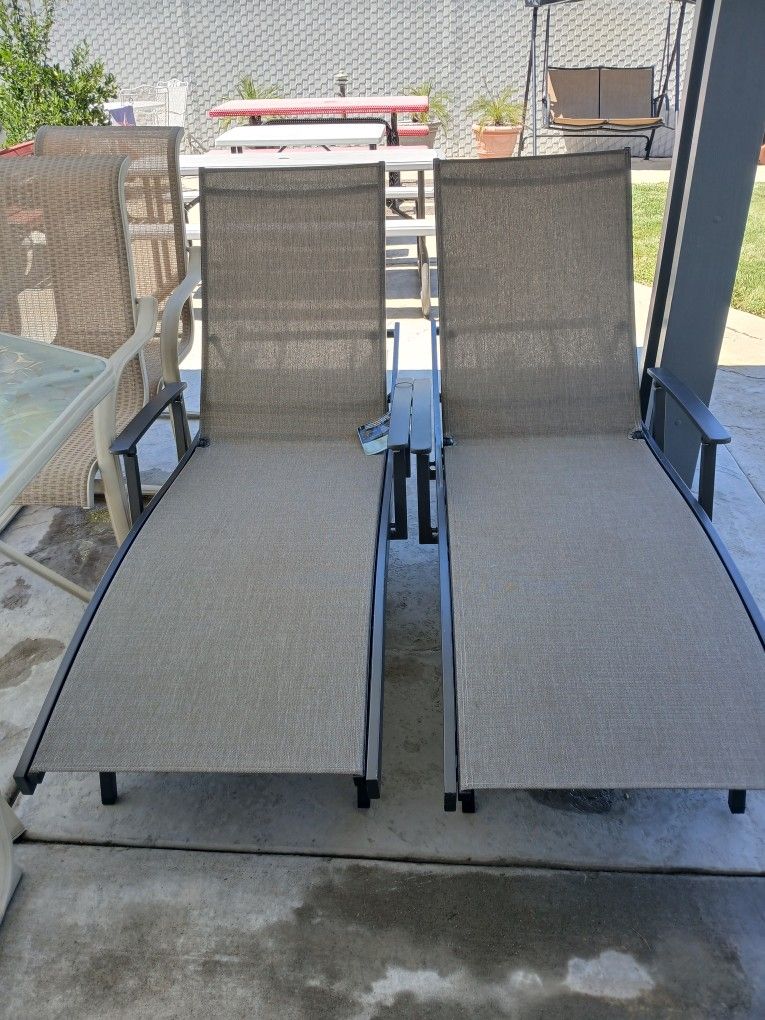 2/Brand NEW! Chase Lounging Chair's **VALUE AT AROUND $189 each Selling For $120 each! Must Go! Also Have Rolling Wheels On rearl/Ajustable Arm Rest!