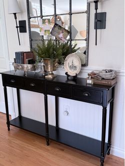 Gorgeous Black Sofa Table 😍