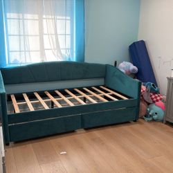 FREE Twin Bed Frame 