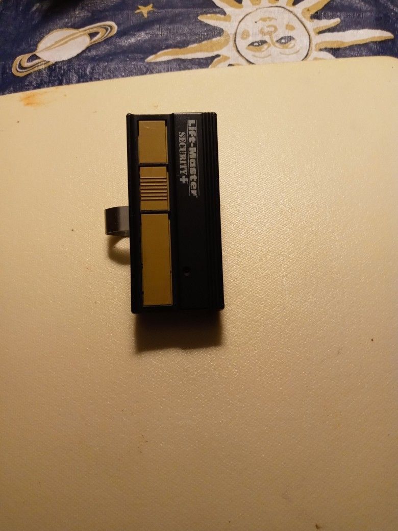 Lift-Master Security+ ( Garage Door Opener Remote Chamberlain 953 CB )