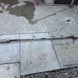 Olympic Bar With Clips 7 Foot Long 45 Lbs 