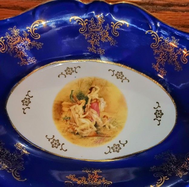 1794 Thun M-Z Czech 24 cT Gold Trimmed Cobalt Blue Dish Set