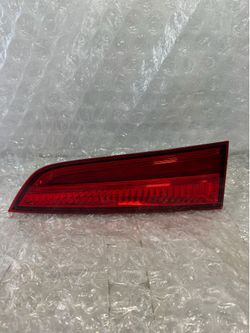 2016-2017-2018 Honda Pilot Inner Tail Light RIGHT PASSENGER SIDE OEM