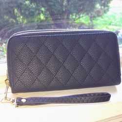 Black Wristlet