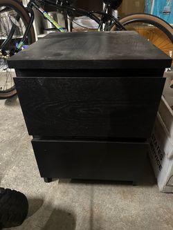2 drawers