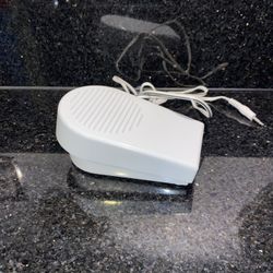 Foot Pedal for Musical Instruments & Sewing Machines that use 2.5mm Connector 