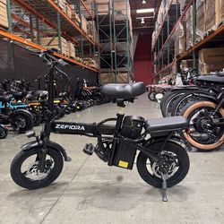 Folding electric bicycle