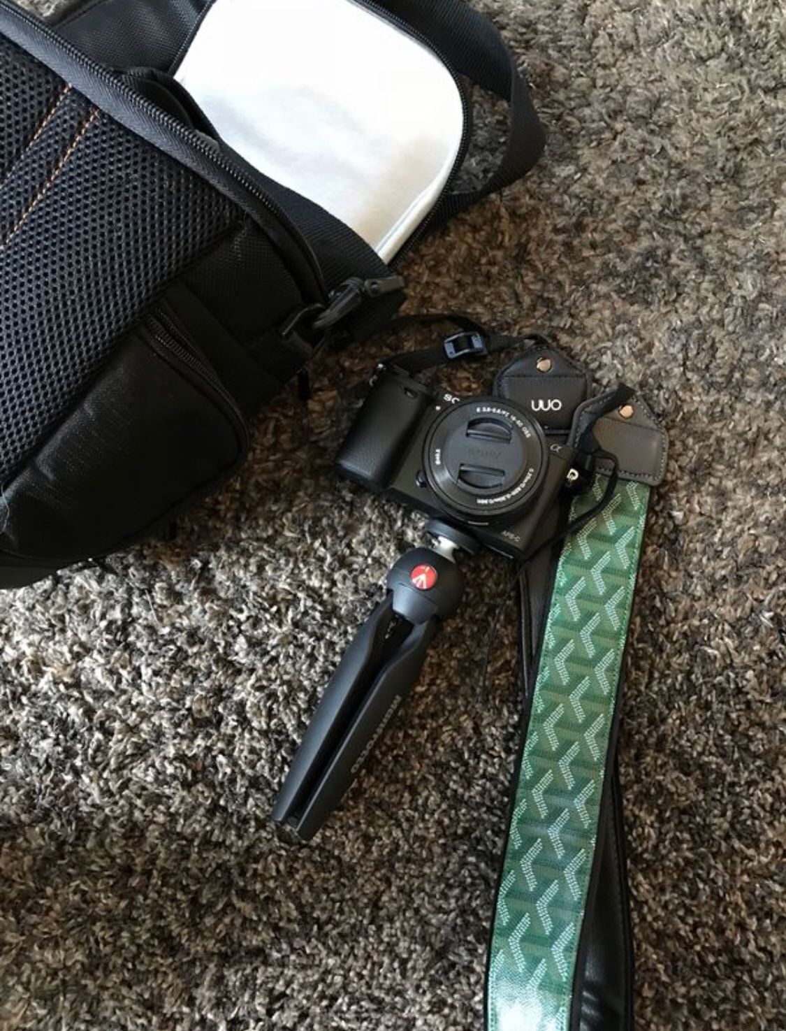 SONY A6000 + GOYARD CAMERA STRAP