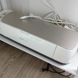Cricut maker 