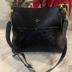 Louis Vuitton Women Purse 