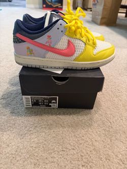 Nike Women’s SB Dunks size 7