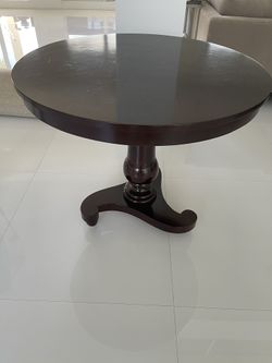 Round Table