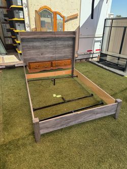 Ashley Furniture B221-87 FULL SIZE Panel Frame - Bed