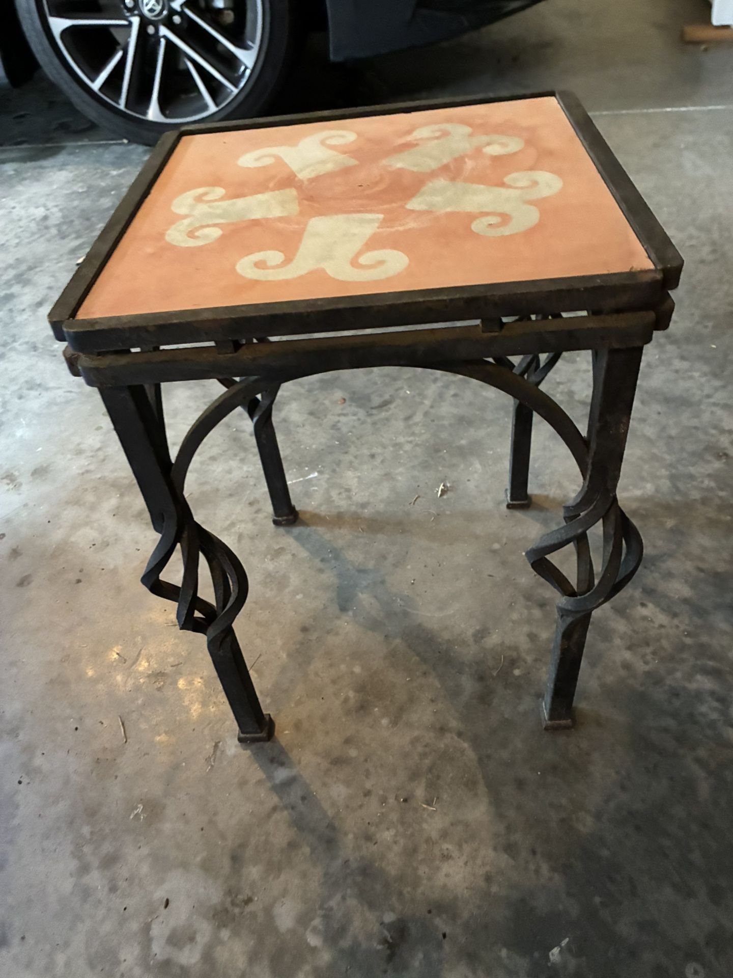Unique Metal & Tile Table 13x13x17
