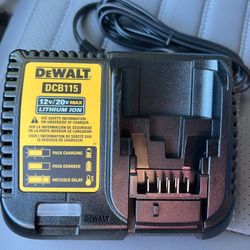 Charger DEWALT 
