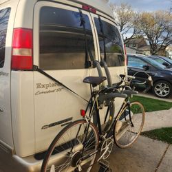 Saris Bones 2 Bike car, mini van, suv bike rack. 