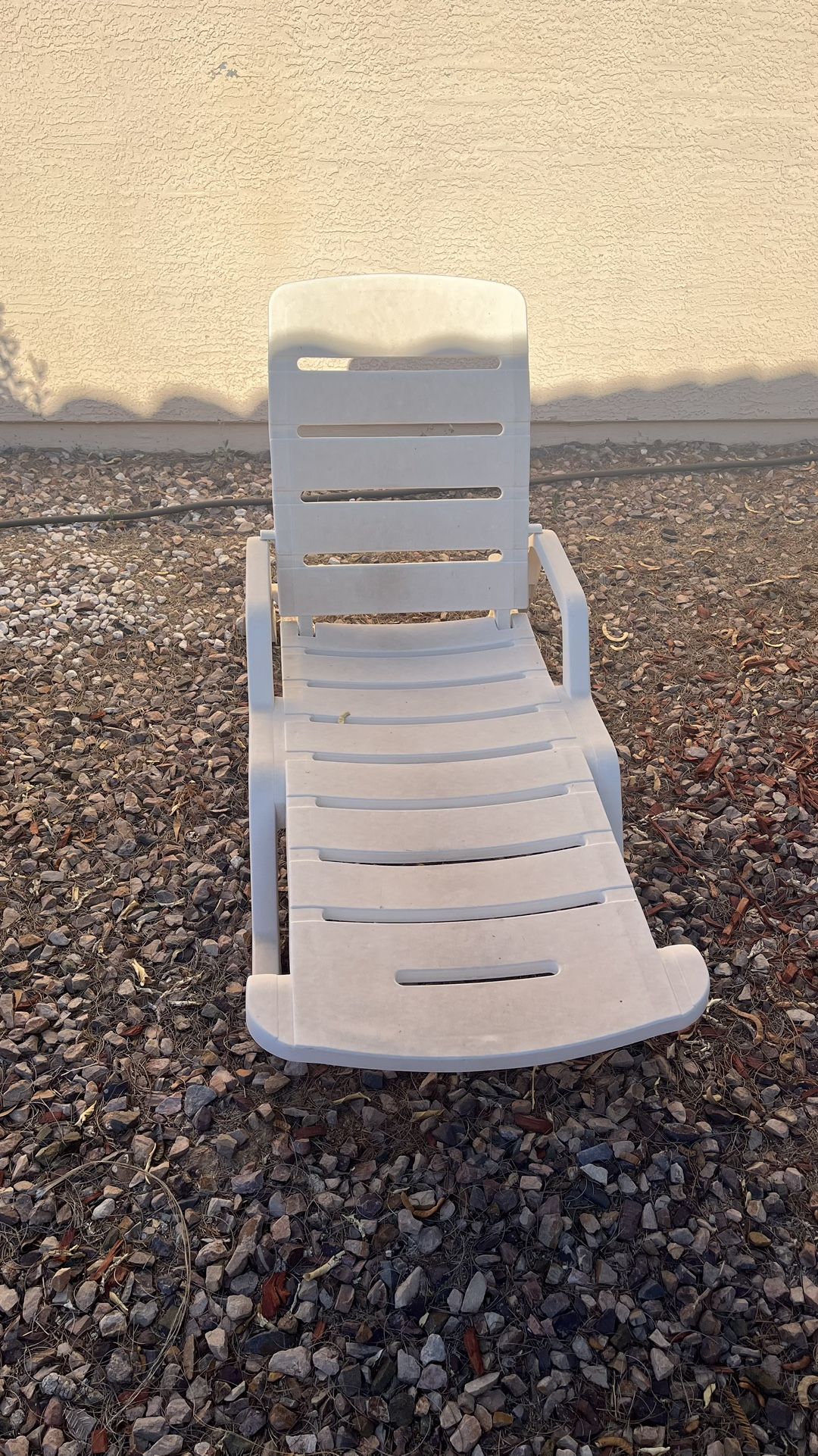 Free Outdoor Lounger And Pots