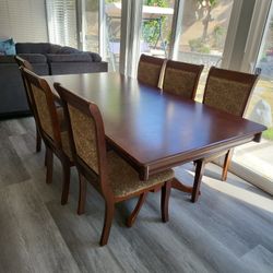 Wood table With 6 Chairs 