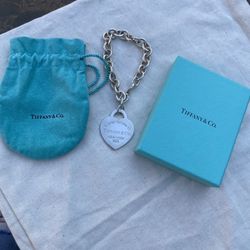 tiffany & co ~ big heart charm bracelet 