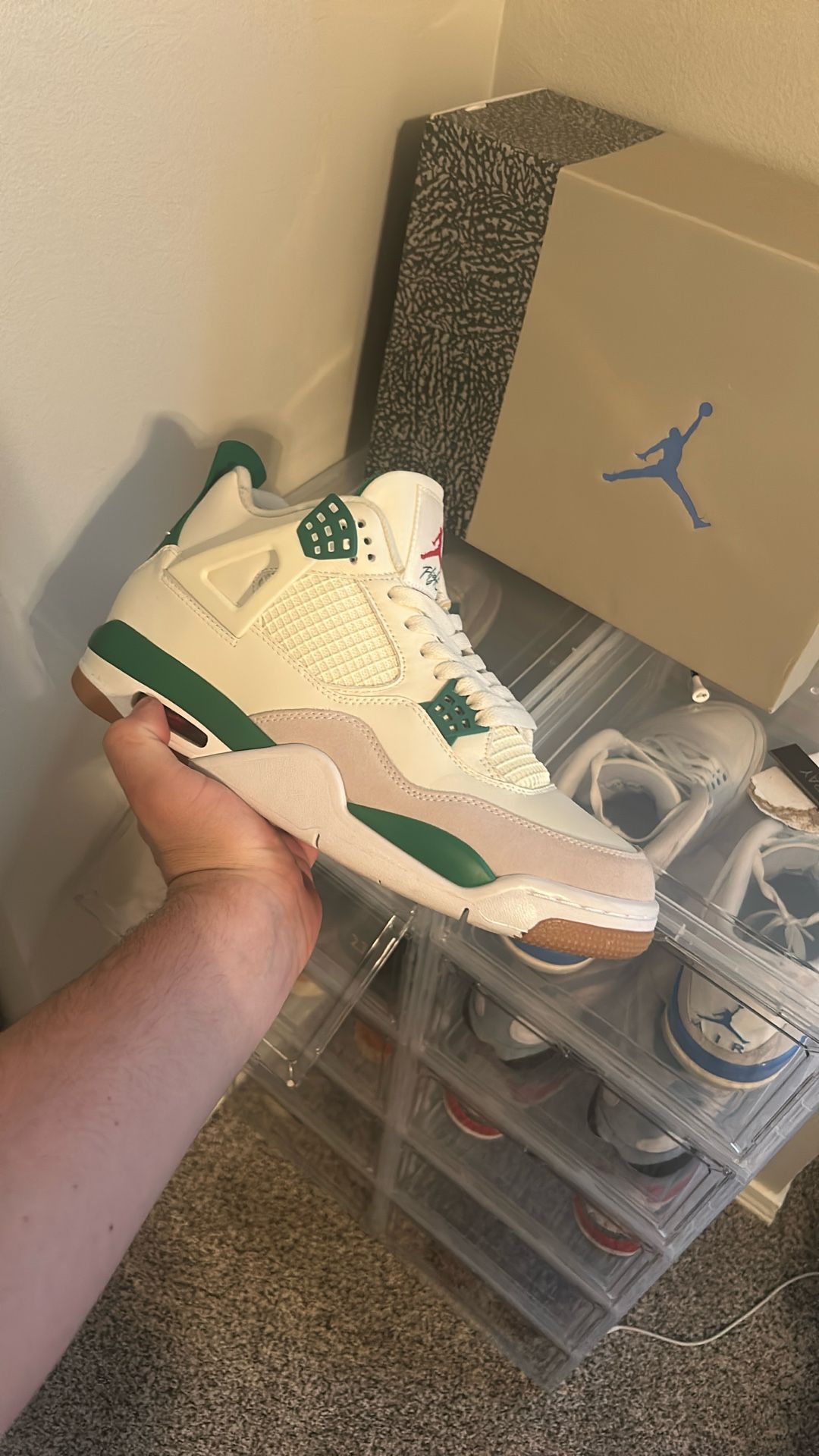 Pine Green Jordan 4s
