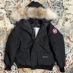 Canada goose Chilliwack Parka L/XL black 