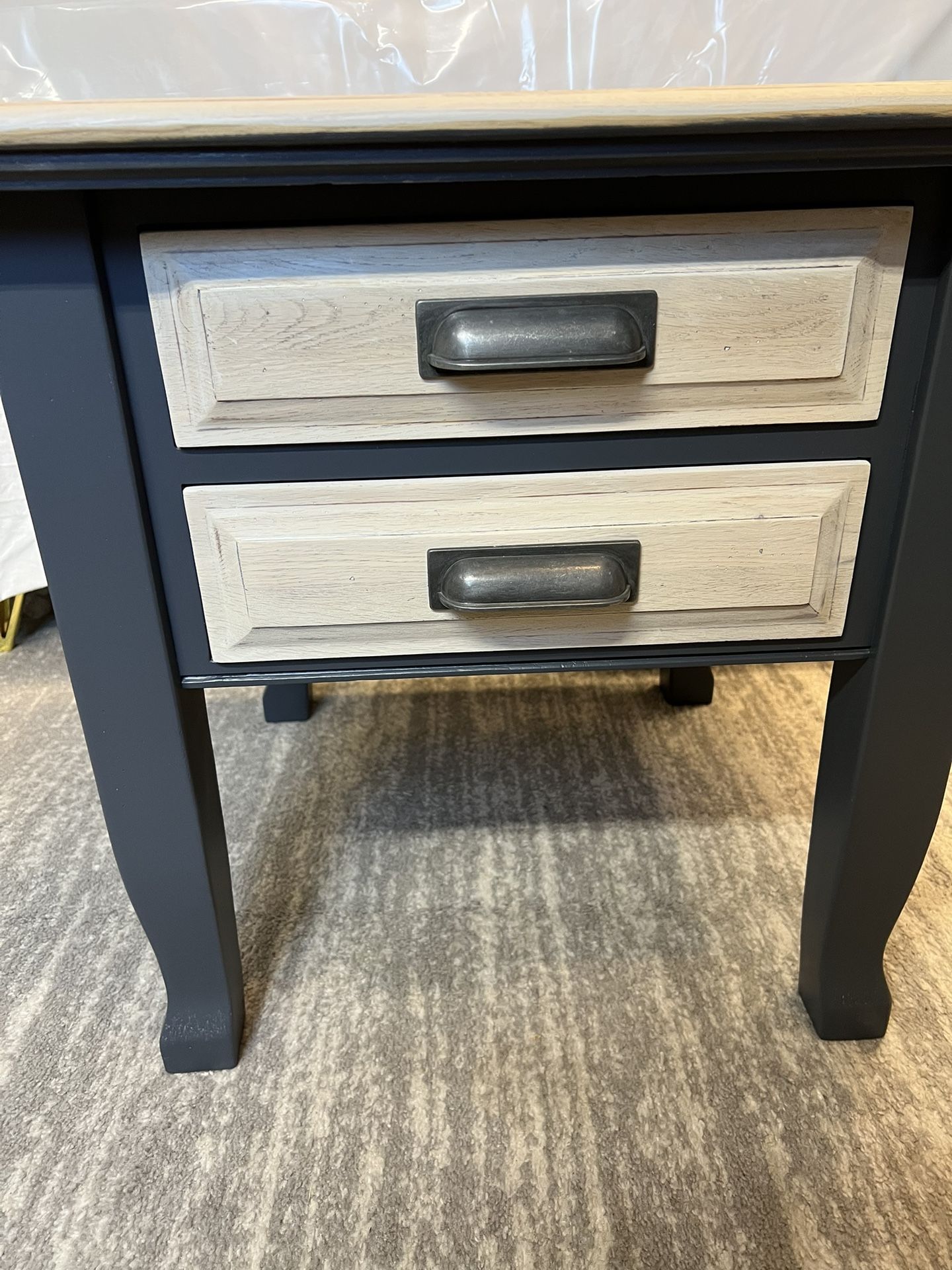 End Table/ Night Stand