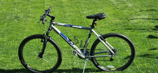 Cannondale f300 フレーム CANNONDALE F300 - LARGE FRAME BIKE - DEORE COMPONENTS for